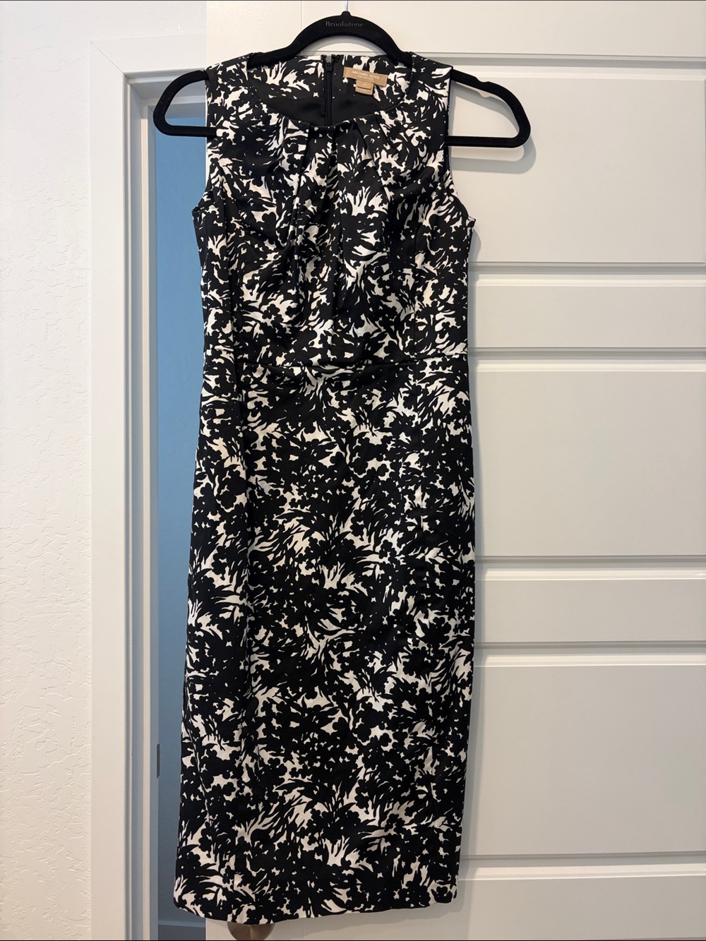 Michael Kors Black & White Sleeveless Midi Sheath Dress